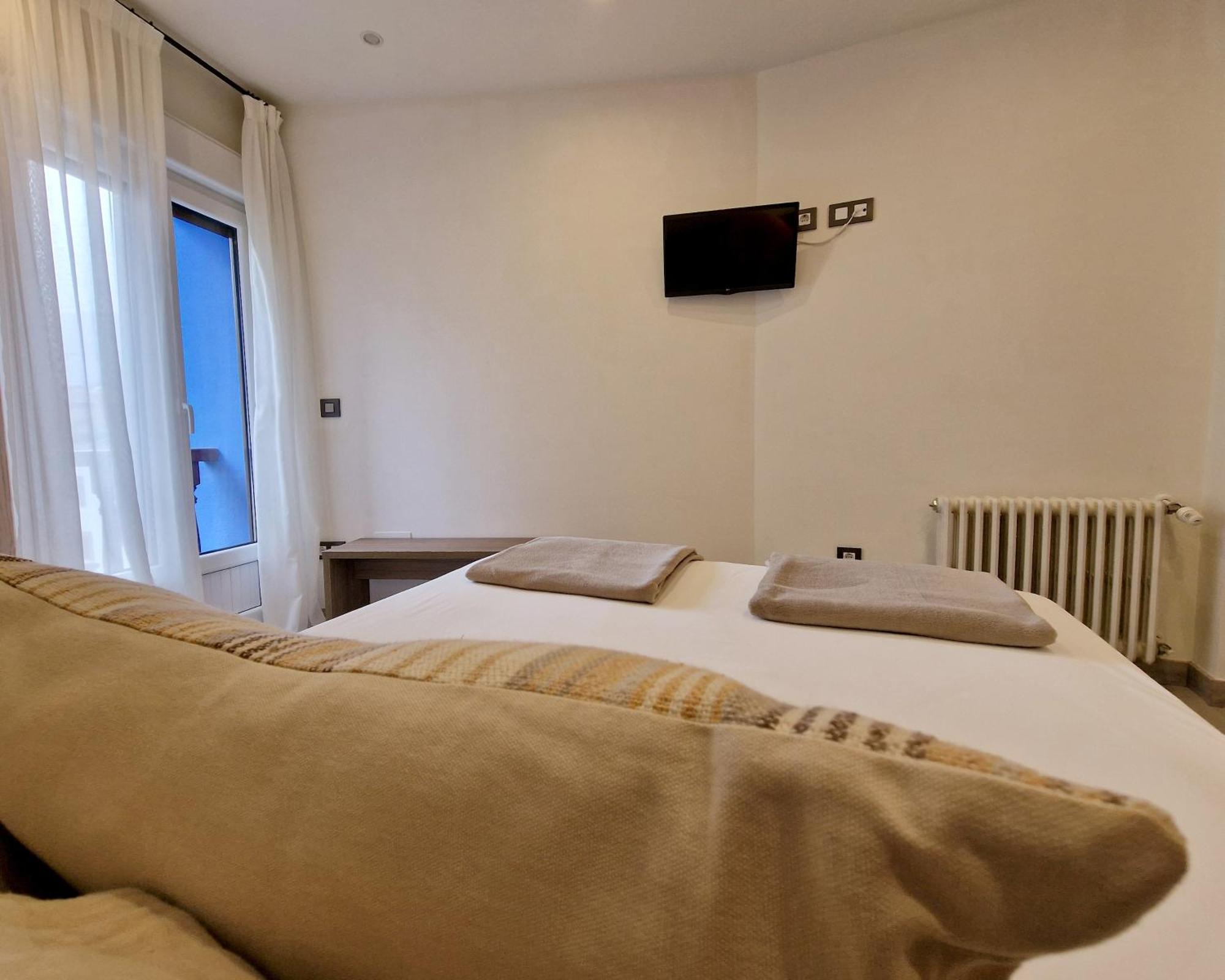 Hostal Remona Espinama Kültér fotó